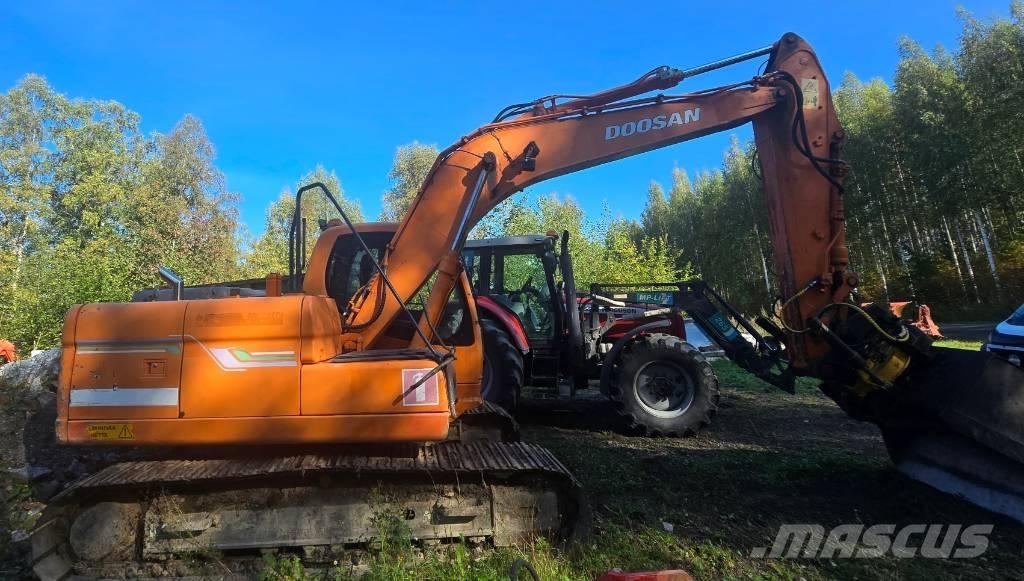 Doosan DX 140 LC 履带挖掘机