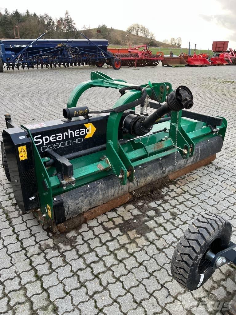 Spearhead Q 2500 HD 割草机