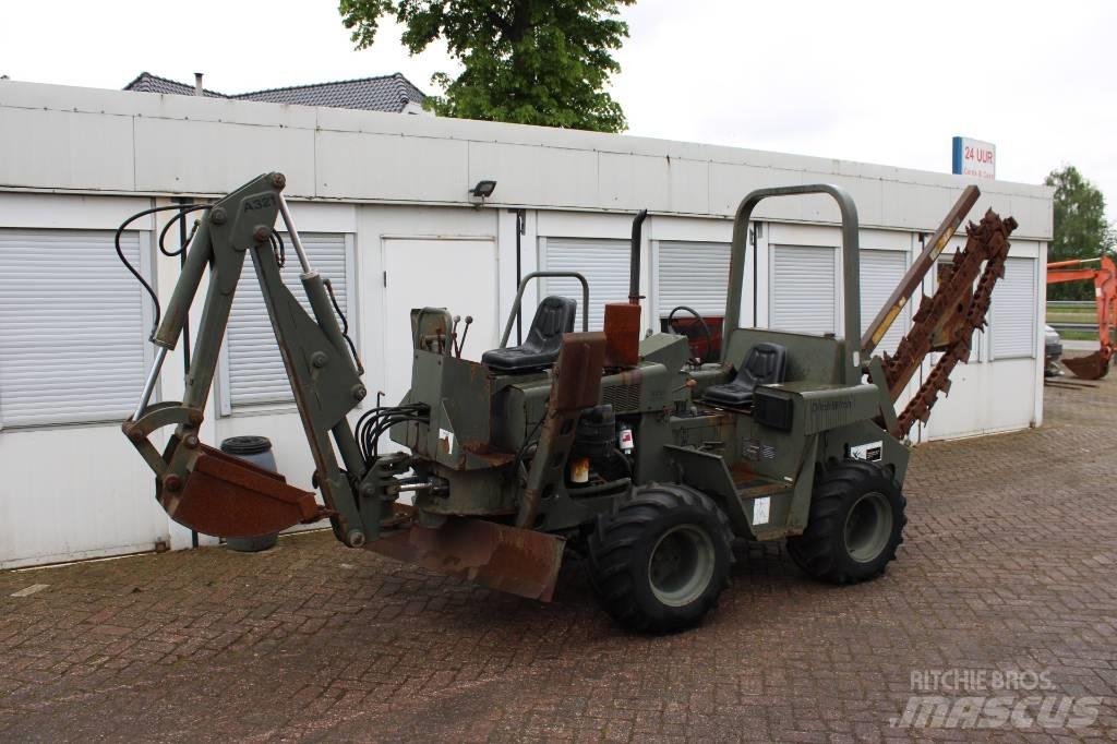 Ditch Witch 3210 挖沟机