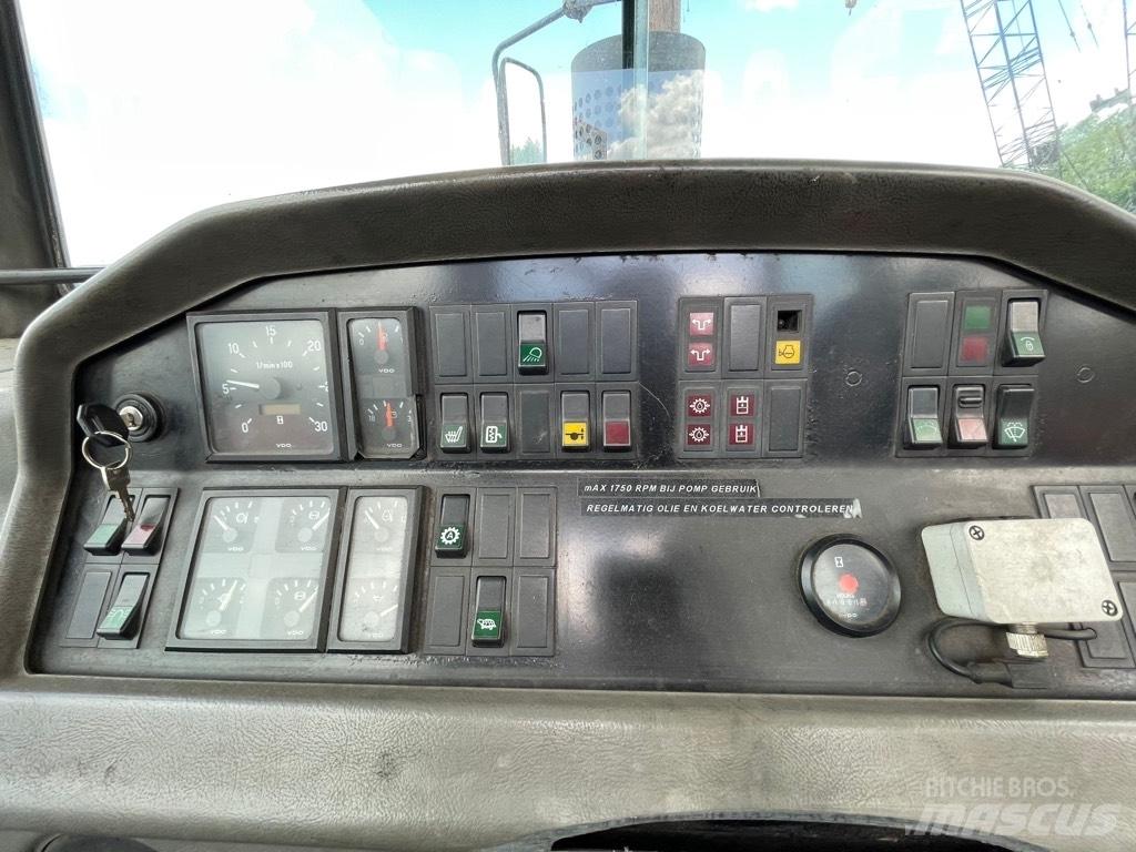 Kalmar 182 A L2 C!8 码头牵引车
