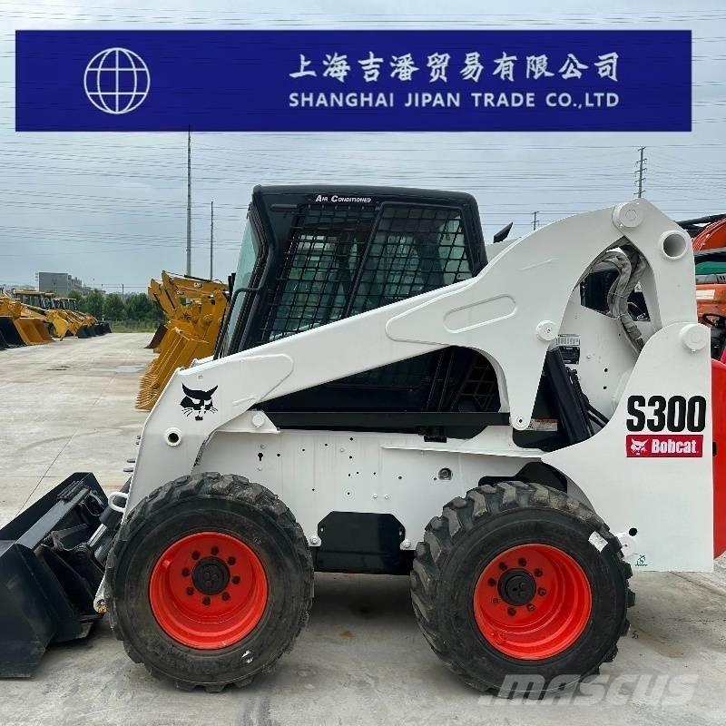 Bobcat S 300 滑移装载机