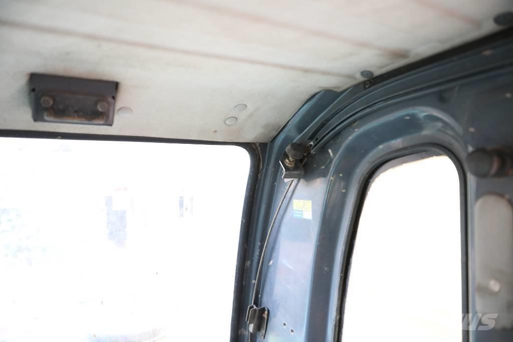 Kobelco SK 130 LC 履带挖掘机