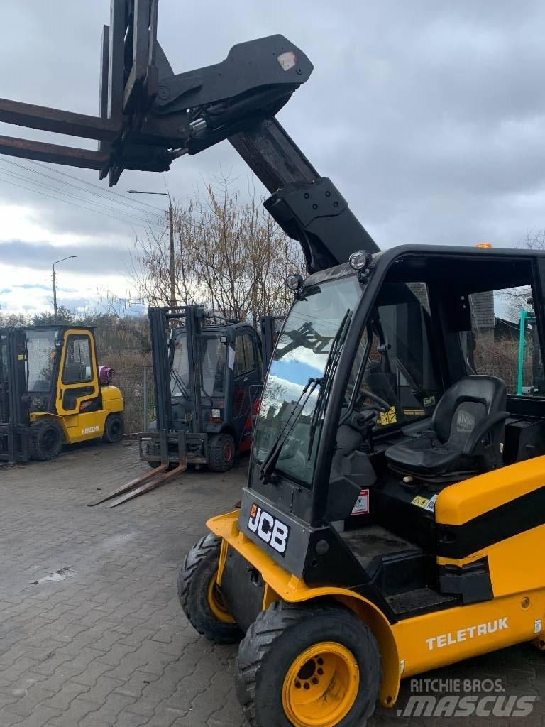 JCB TLT 30 D 伸缩臂叉装车|叉装车