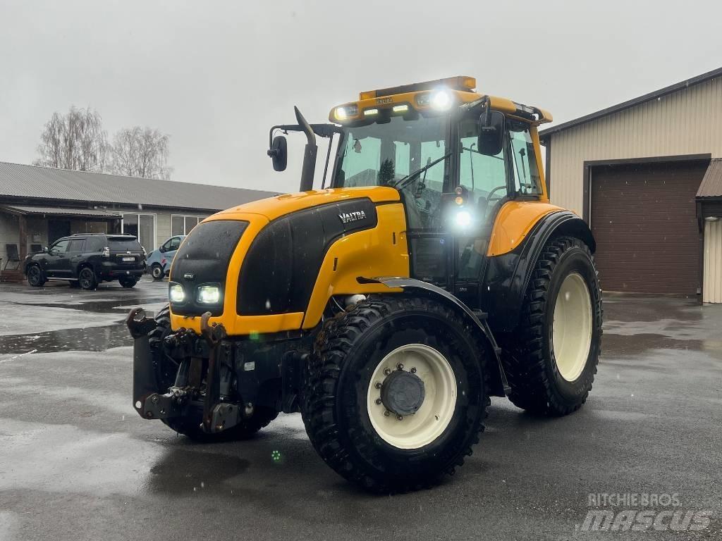 Valtra M 150-4 拖拉机/农用车