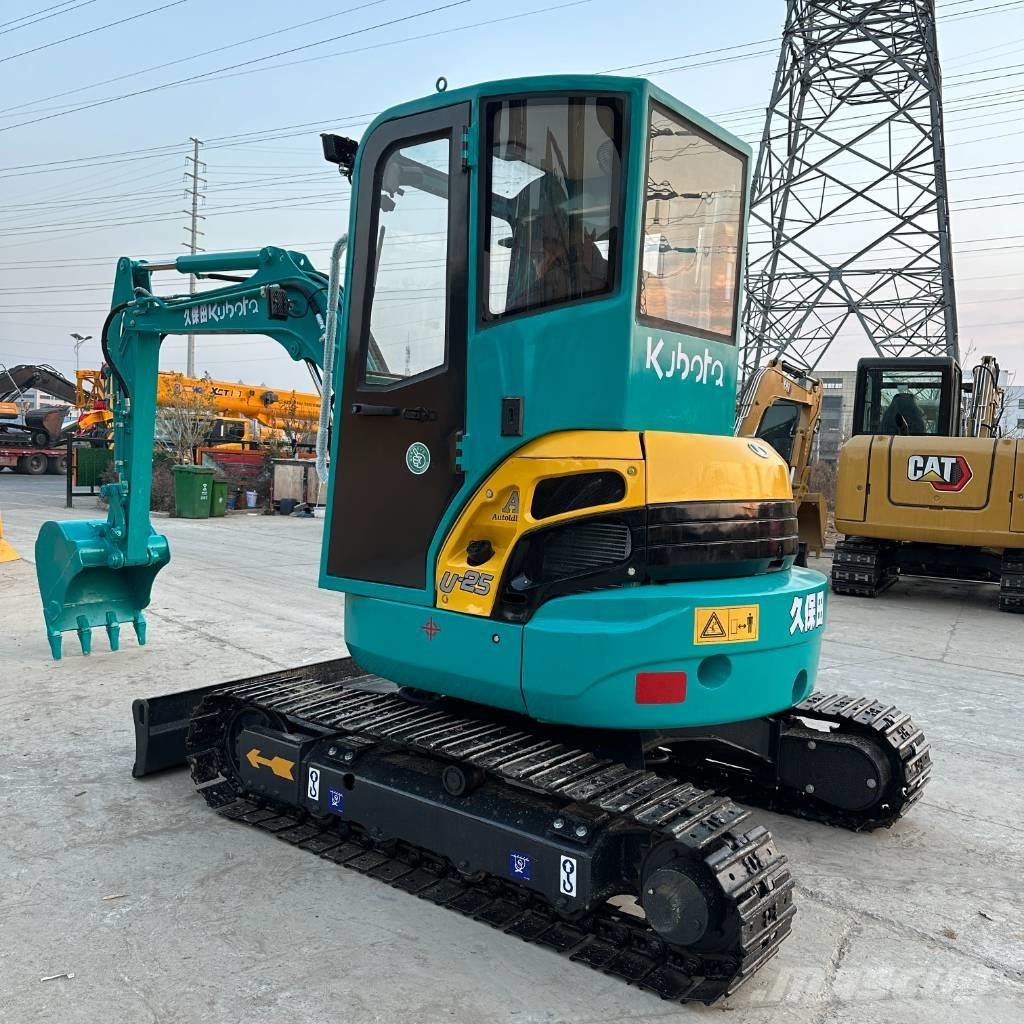 Kubota U 25 小型挖掘机