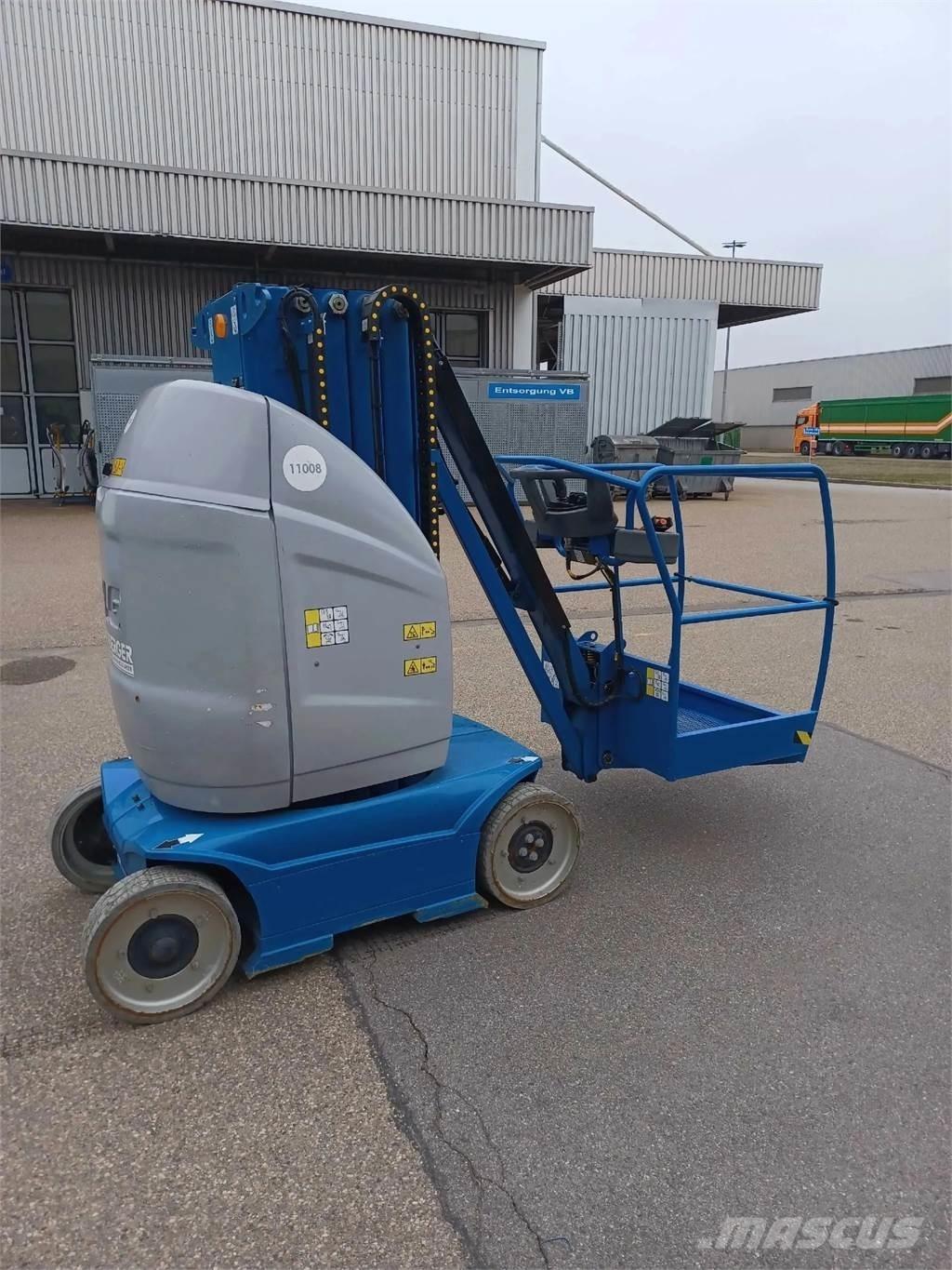 JLG Toucan 10E-L 曲臂高空工作平台
