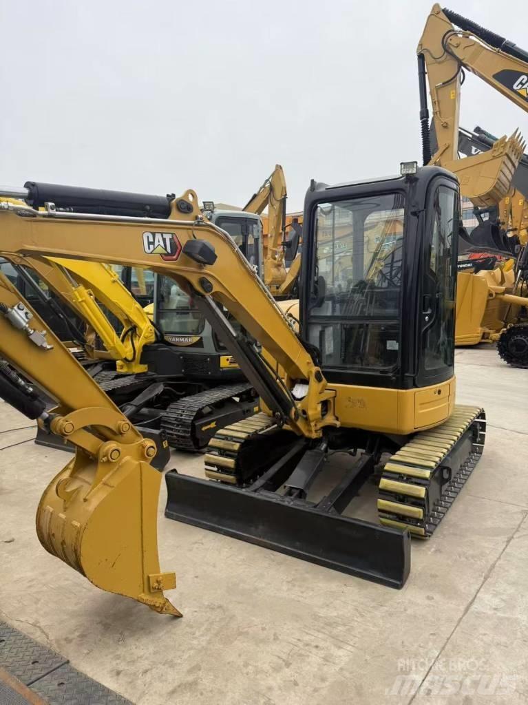 CAT 303.5 E 小型挖掘机