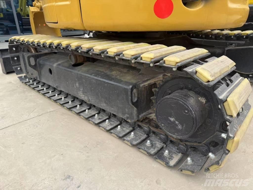 CAT 303.5 E 小型挖掘机