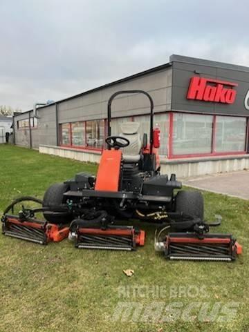 Jacobsen 305 球道割草机