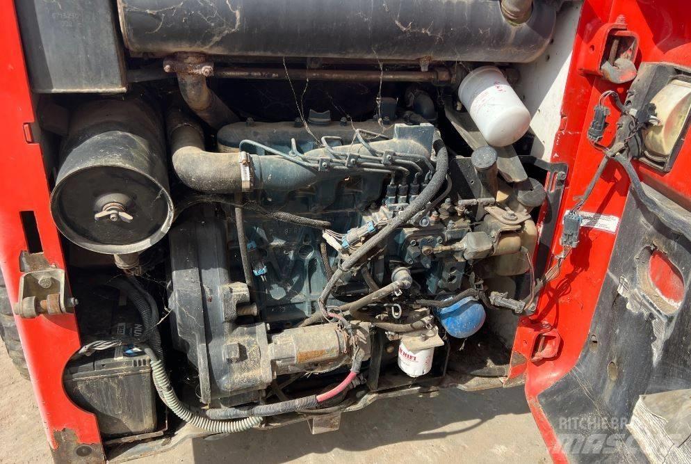 Bobcat 753 滑移装载机