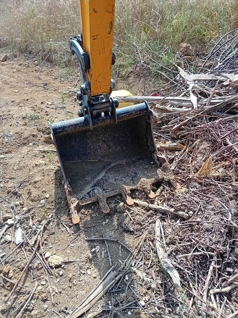 JCB 50 Z-2 小型挖掘机