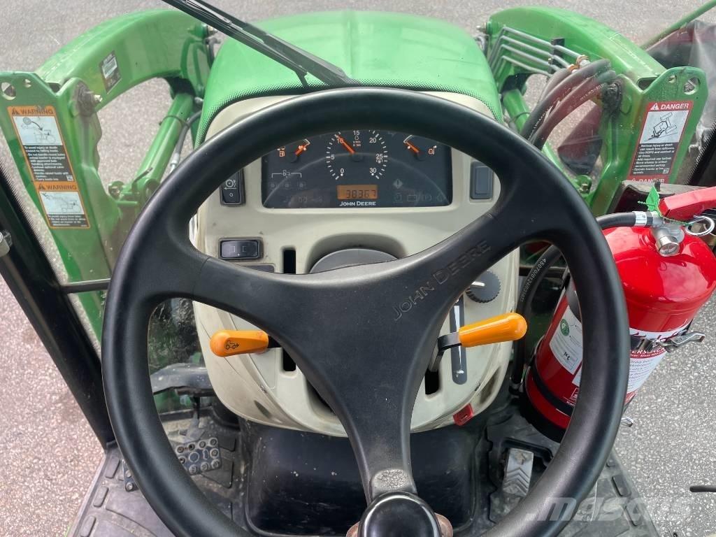 John Deere 3720 小型拖拉机