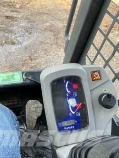 Kubota SVL 75-2 滑移装载机