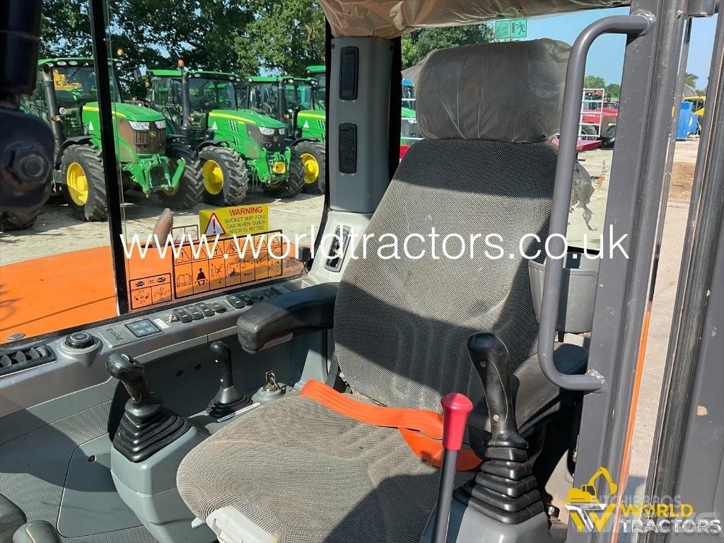 Doosan DX 85 R-3 中型挖掘机