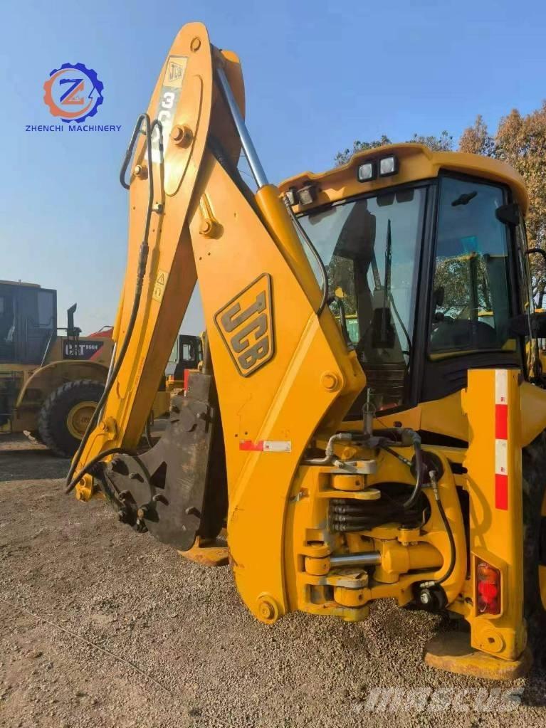JCB 3 CX 反铲装载机