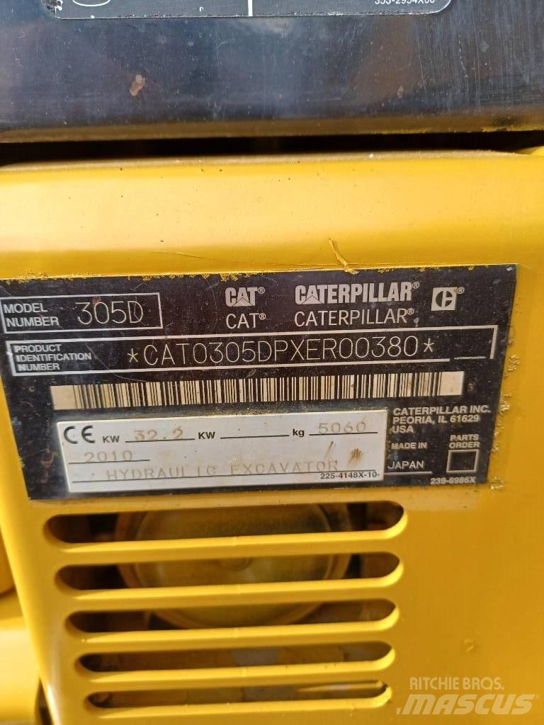 CAT 305 小型挖掘机