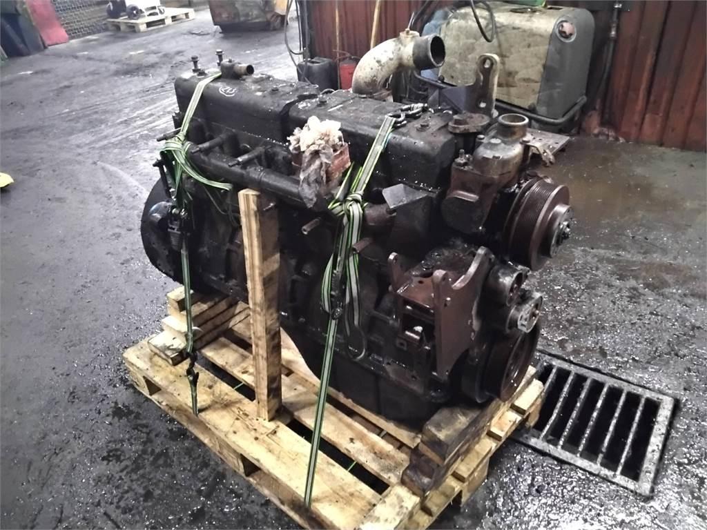 Sisu Komatsu 895 发动机