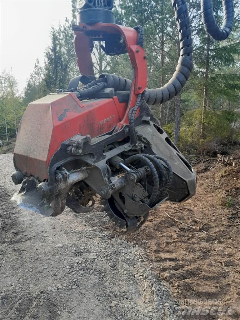 Komatsu C93 收割机机箱