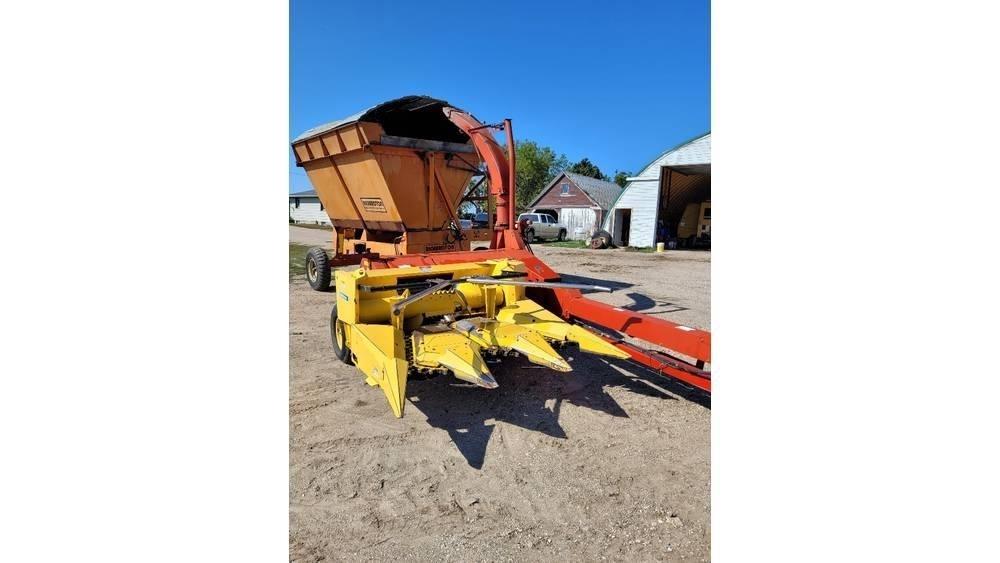 New Holland FP230 青饲料收获机