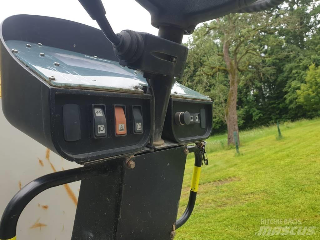 Mecalac TA 6s 铰接式自卸车
