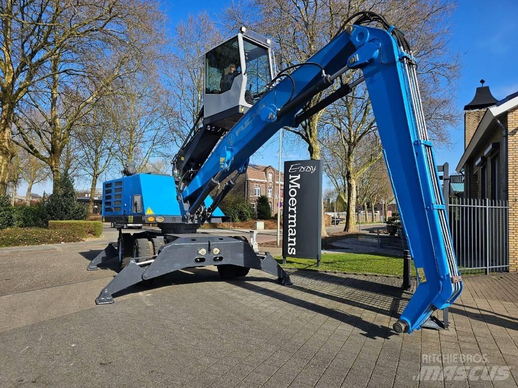 Fuchs MHL 320 工业挖掘机