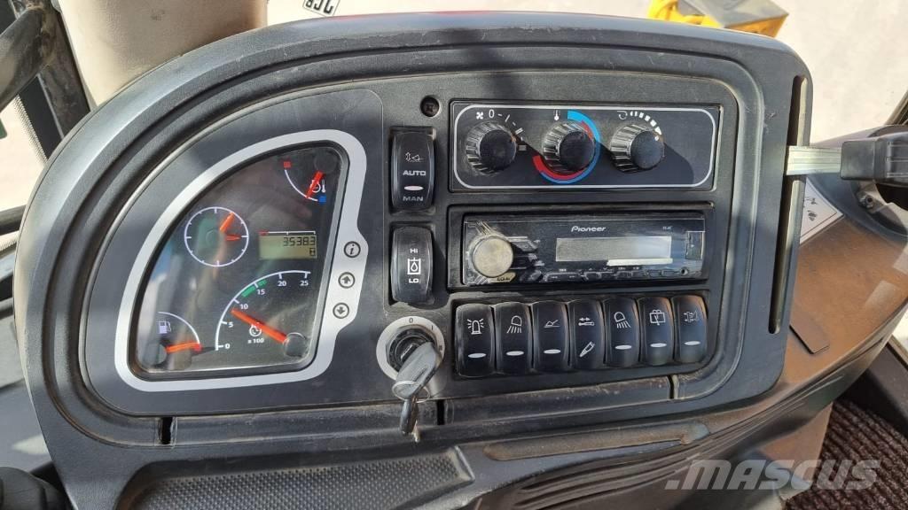 JCB 4 CX 反铲装载机