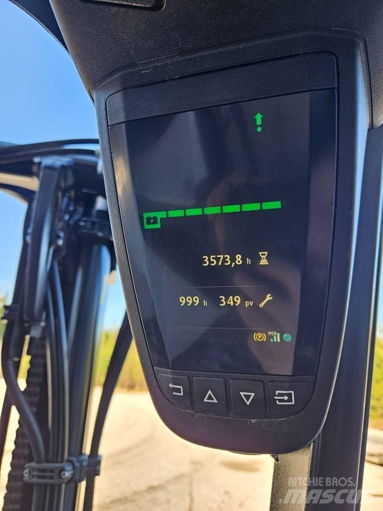 Linde E30-01 电动叉车