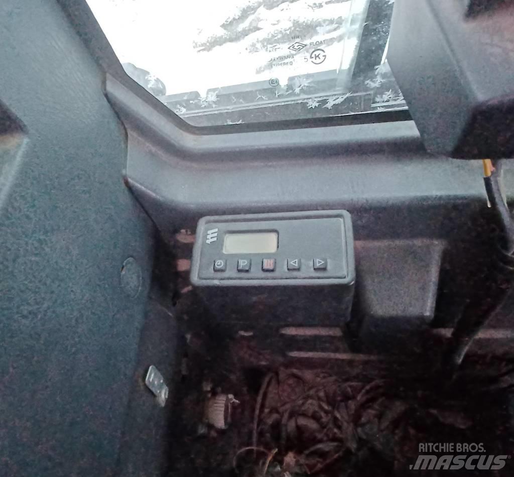 Hyundai HX 235 LCR 履带挖掘机