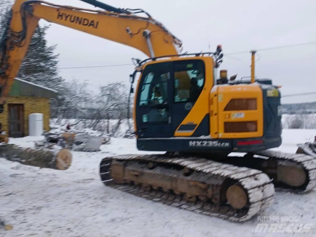 Hyundai HX 235 LCR 履带挖掘机
