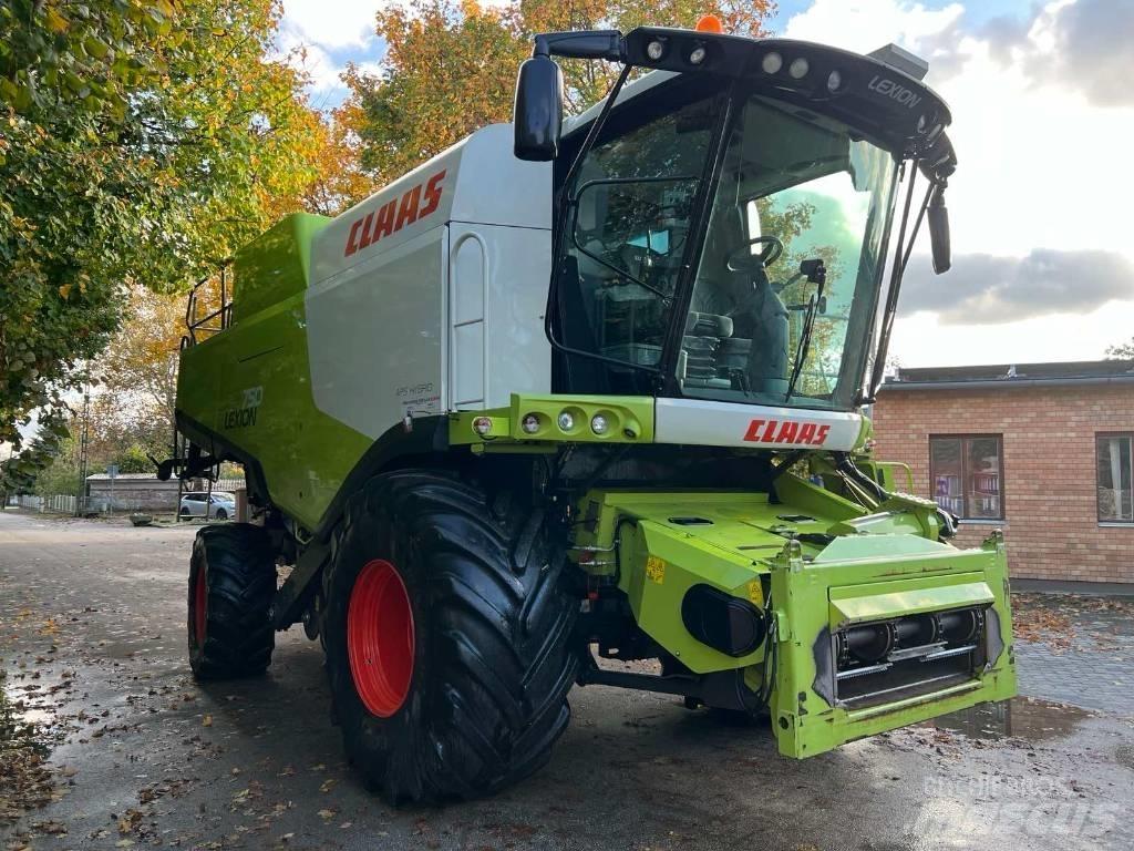 CLAAS 750 联合收割机