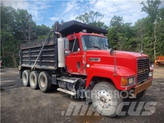 Mack CH613 自卸式货车