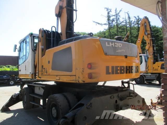 Liebherr LH 30 M 工业挖掘机