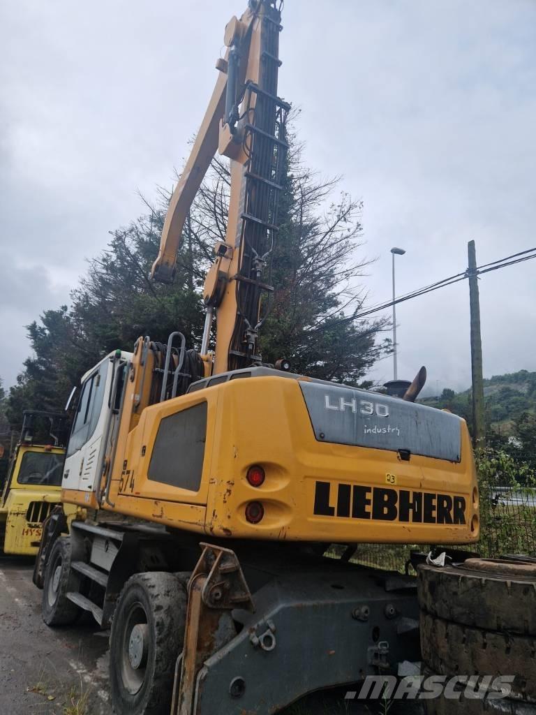 Liebherr LH 30 M 工业挖掘机