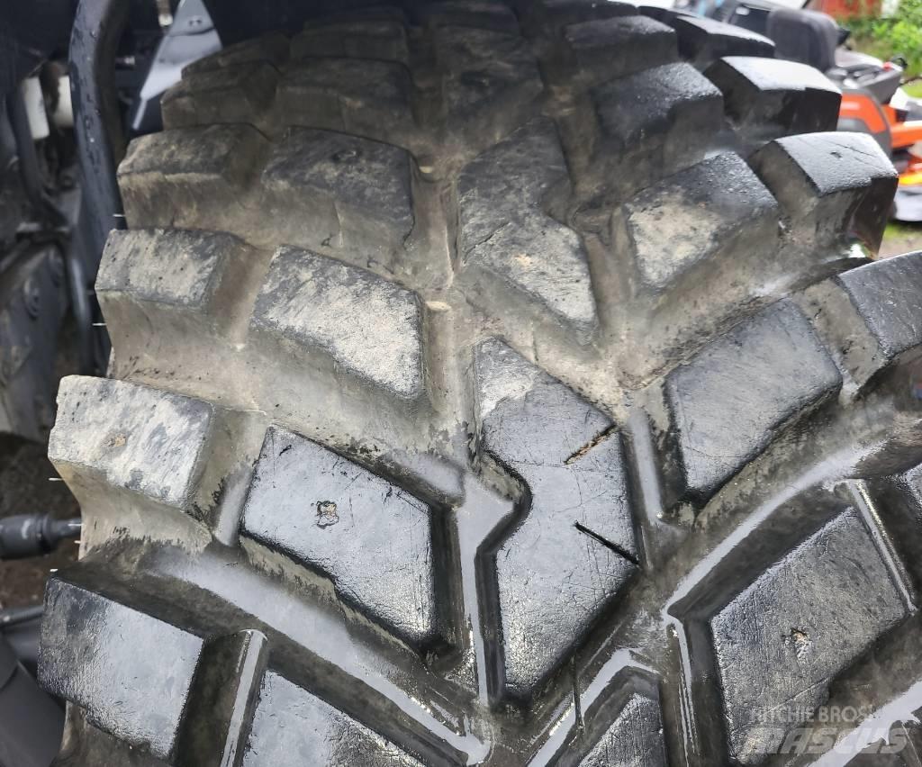 Valtra T 235 D 拖拉机/农用车
