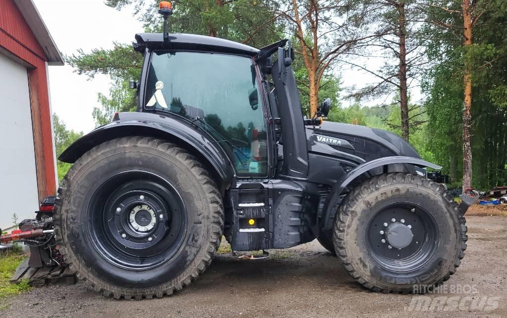 Valtra T 235 D 拖拉机/农用车