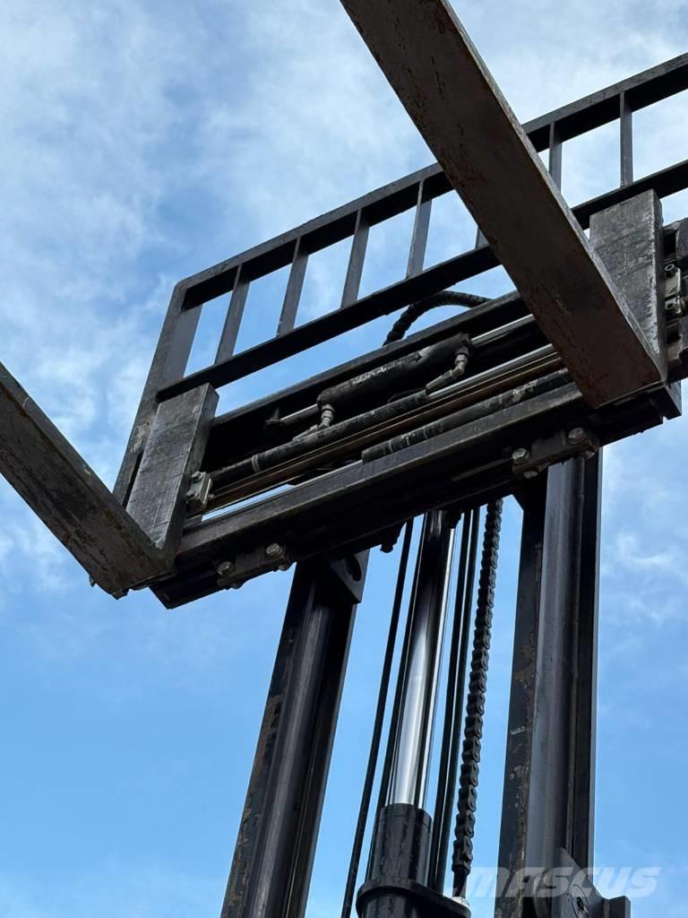 Manitou ME425 电动叉车