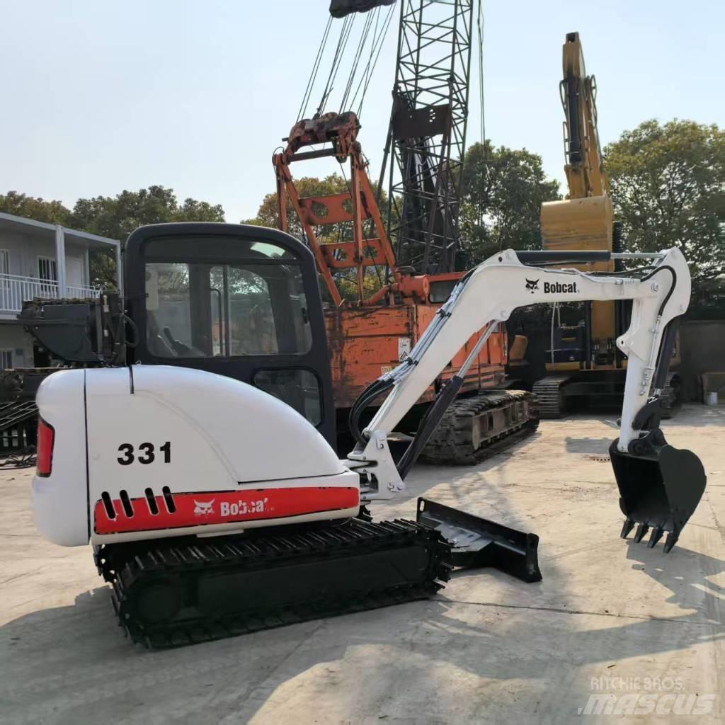 Bobcat 331 小型挖掘机