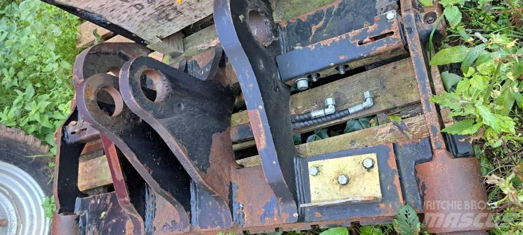 JCB TM320 PIN CONE 其他装载挖掘装置和配件