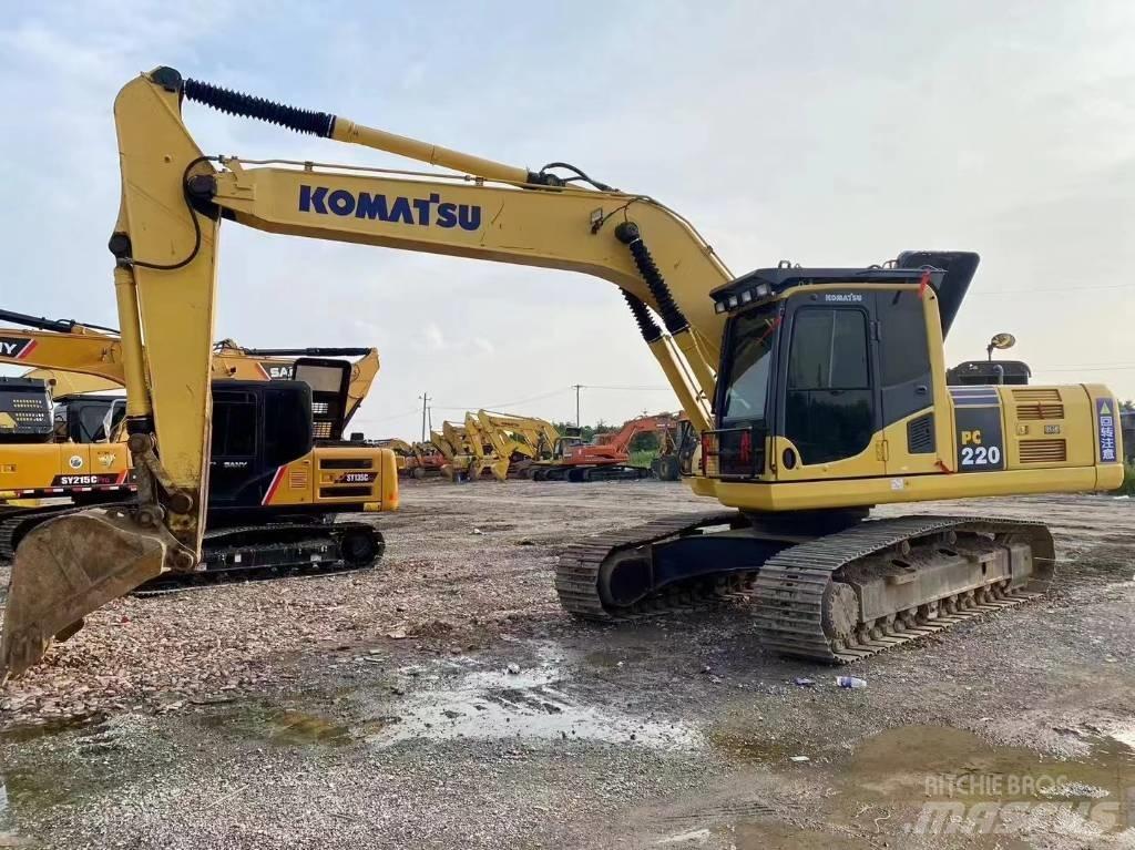 Komatsu pc200 履带挖掘机
