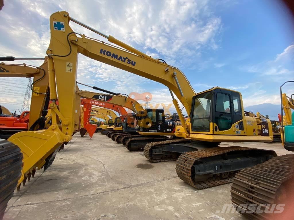 Komatsu PC 240 履带挖掘机