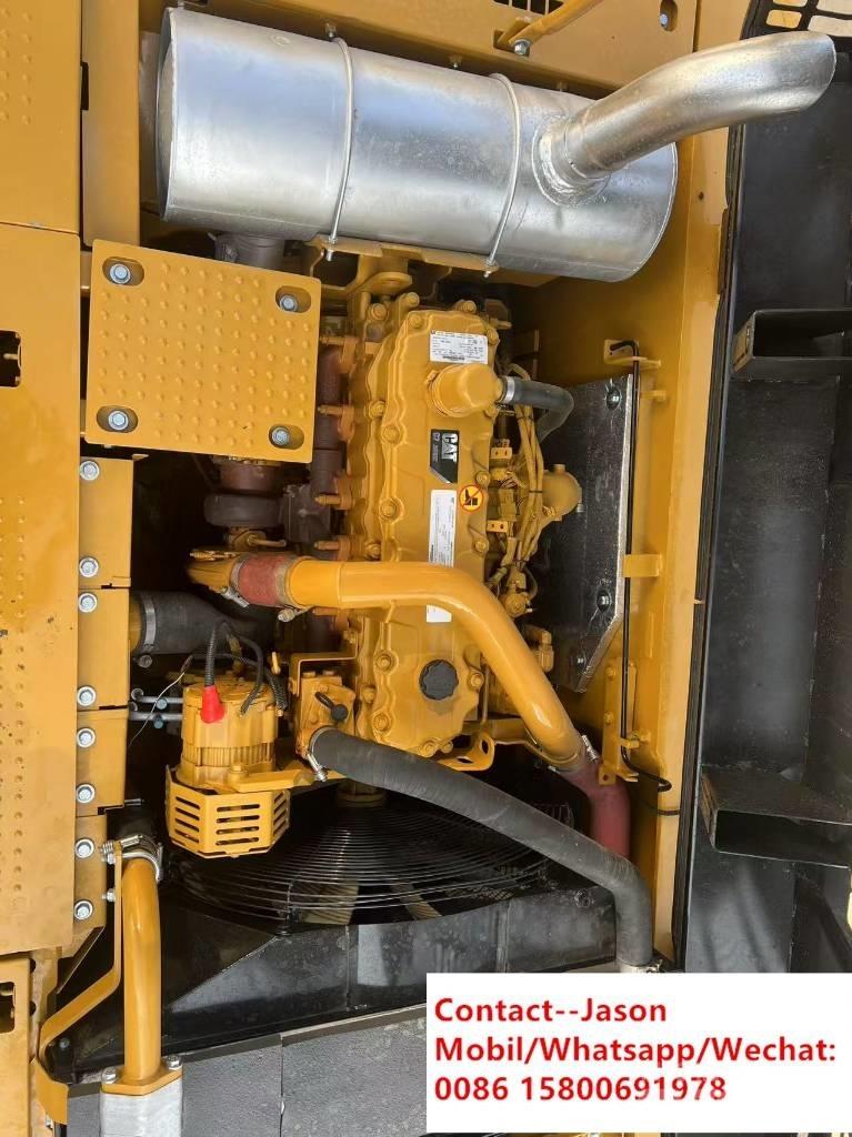CAT 330 D2L 履带挖掘机
