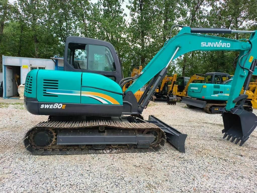 Sunward SWE 80 小型挖掘机
