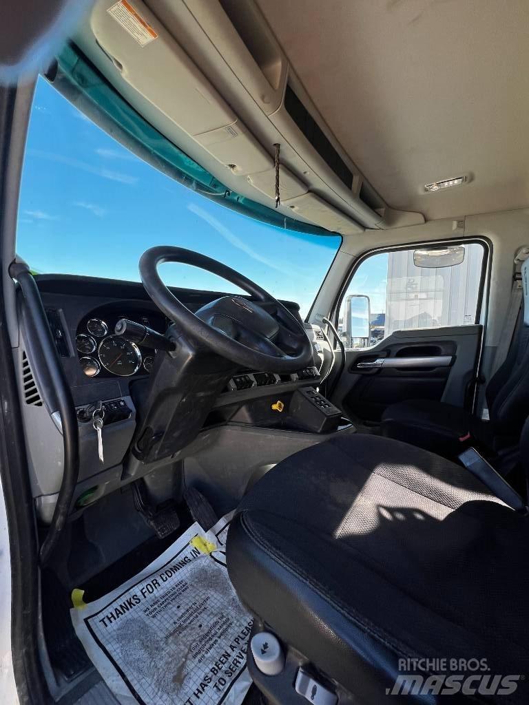 Kenworth T880 组合/真空油槽车