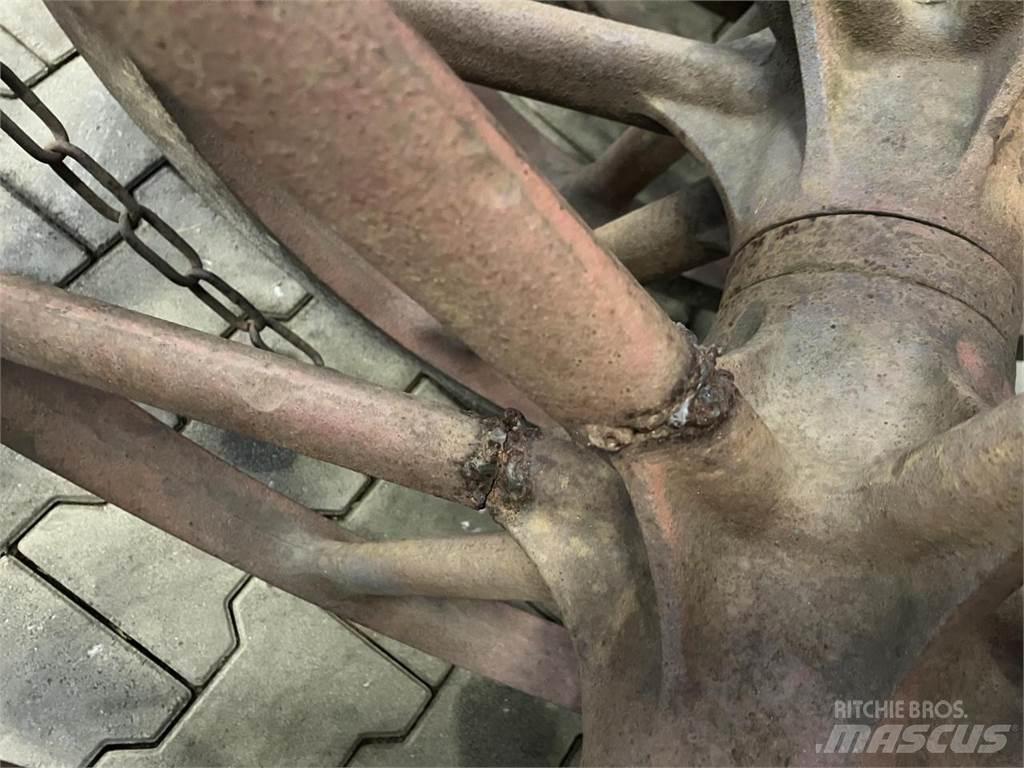  UNBEKANNT 1,80 m 滚笼耙