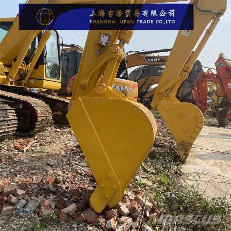 Komatsu PC 138 US 中型挖掘机