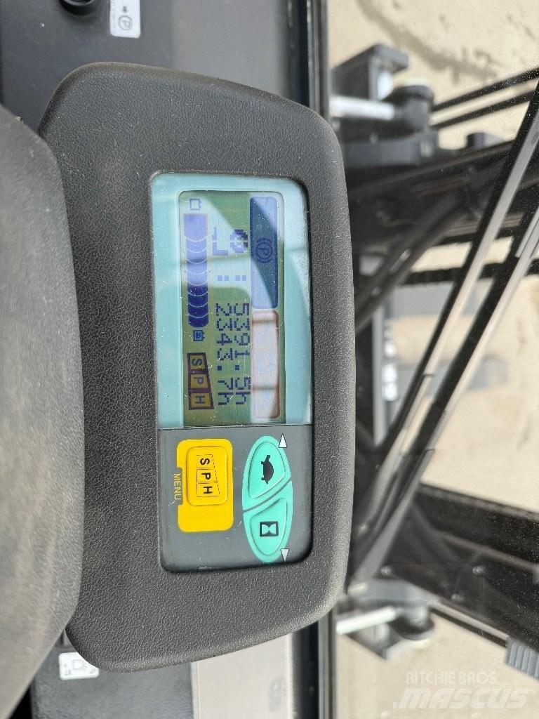 Toyota 7FBMF45 电动叉车