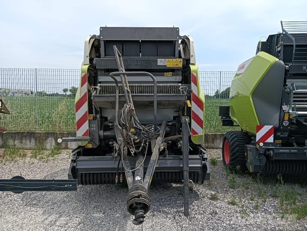 CLAAS Variant 480 RF 圆捆打捆机