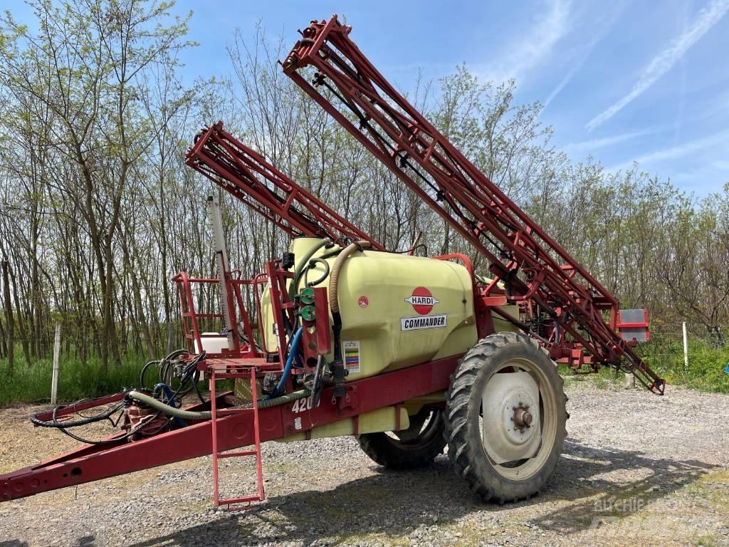 Hardi Commander 4200 牵引式喷雾机