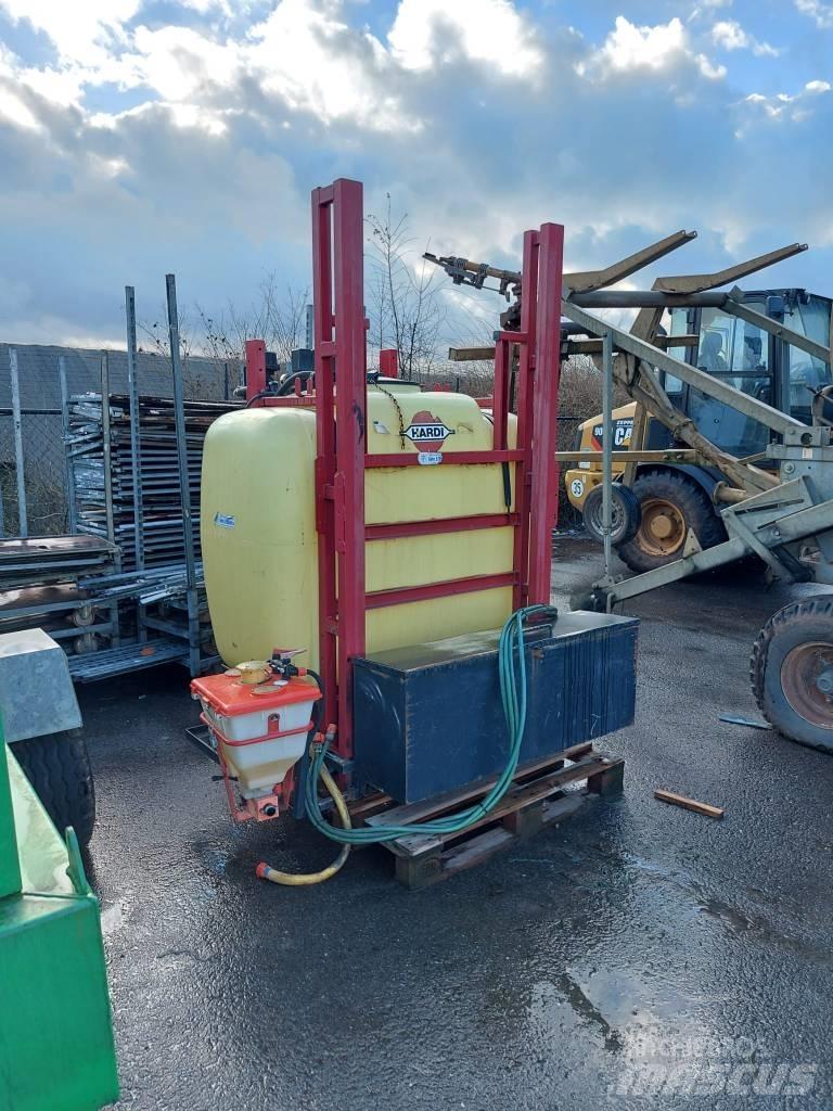 Hardi 1000 liter 悬挂式喷雾机