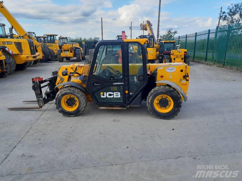 JCB 525-60 伸缩臂叉装车|叉装车